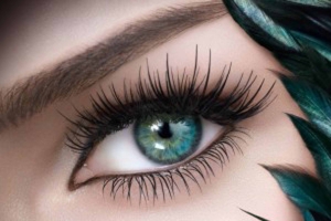 Ресницы, зеленые красивые глаза