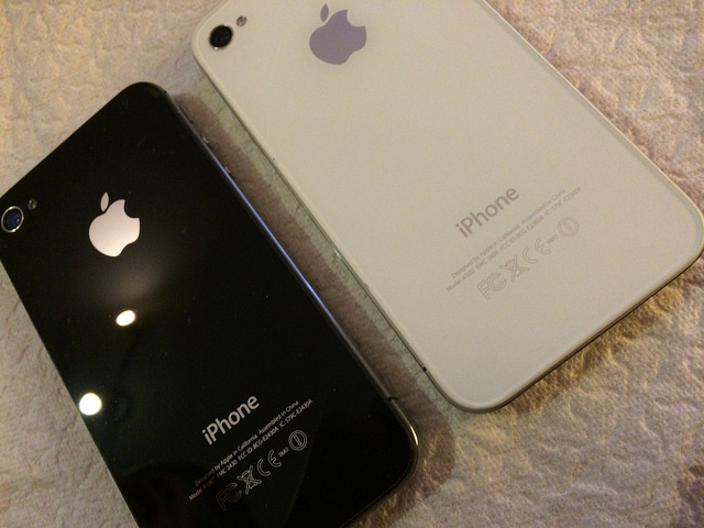 Чем различаеются айфон 4 и айфон 4s?